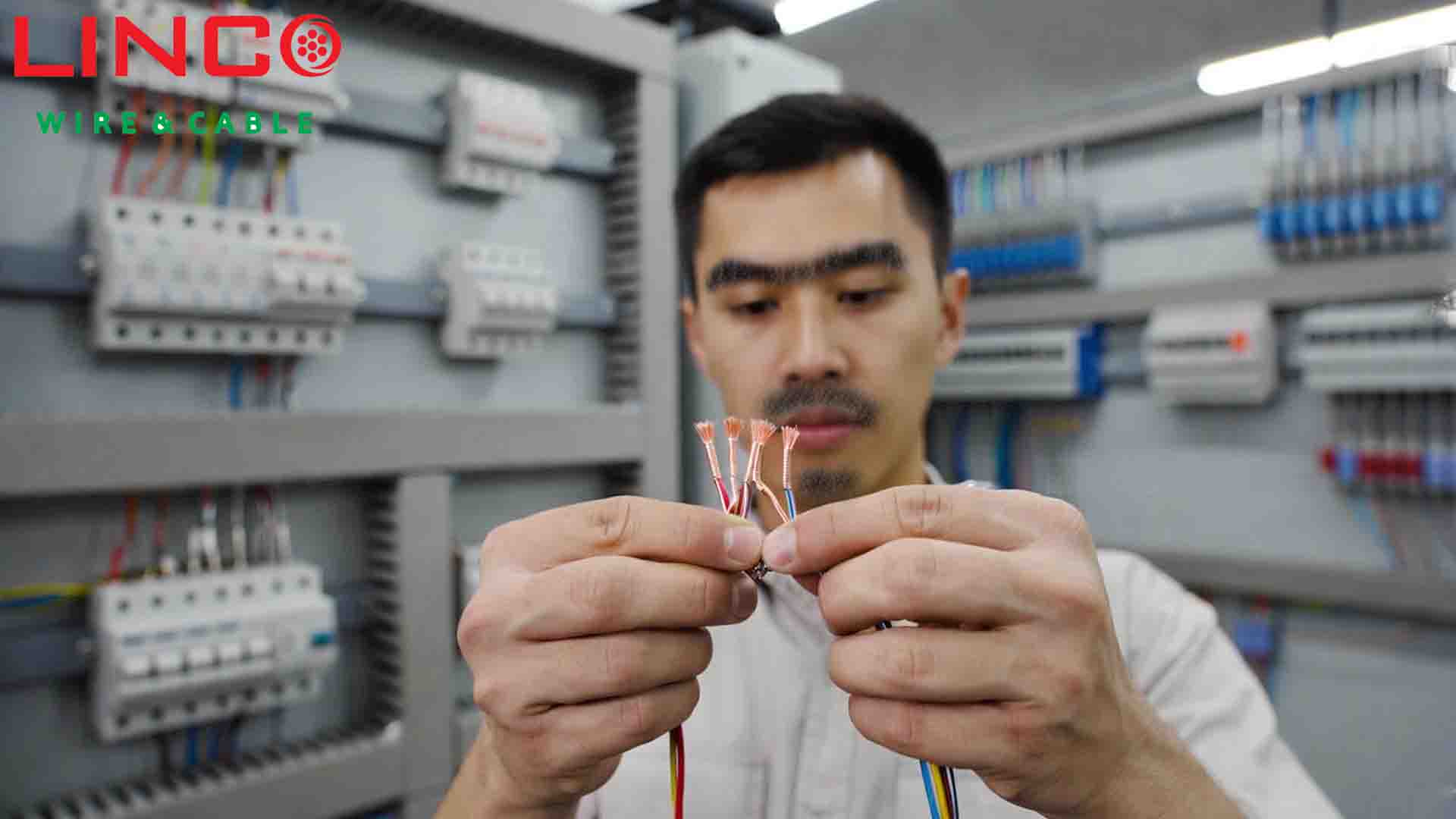 کاربرد سیم افشان در برق‌ کشی ساختمان و تابلو برق